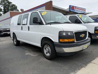 2025 Chevrolet Express Cargo WT