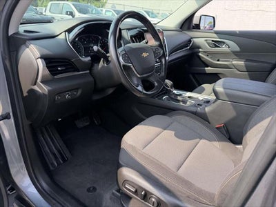 2021 Chevrolet Traverse LT Cloth