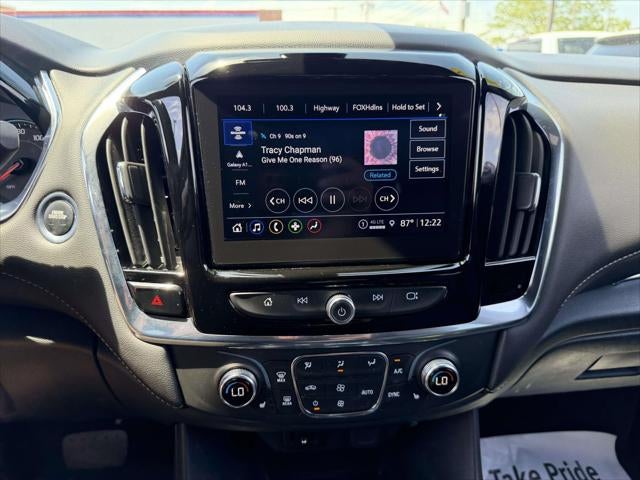 2023 Chevrolet Traverse LT Leather