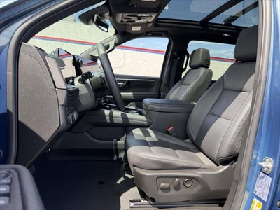 2025 Chevrolet Suburban LT