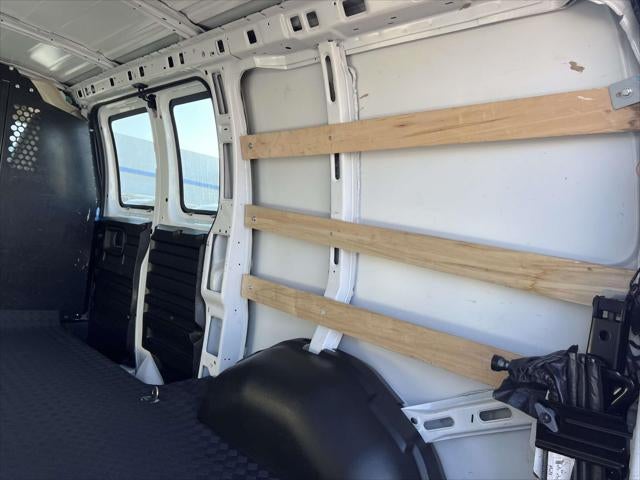 2024 GMC Savana Cargo 2500 Work Van