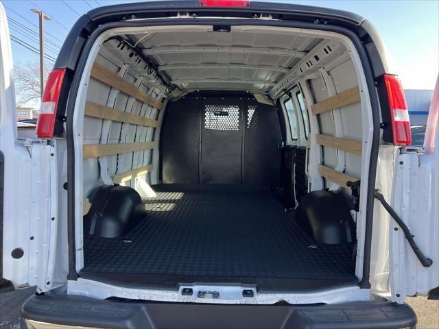2024 GMC Savana Cargo 2500 Work Van