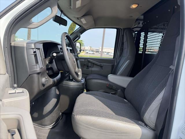 2025 GMC Savana Cargo Work Van