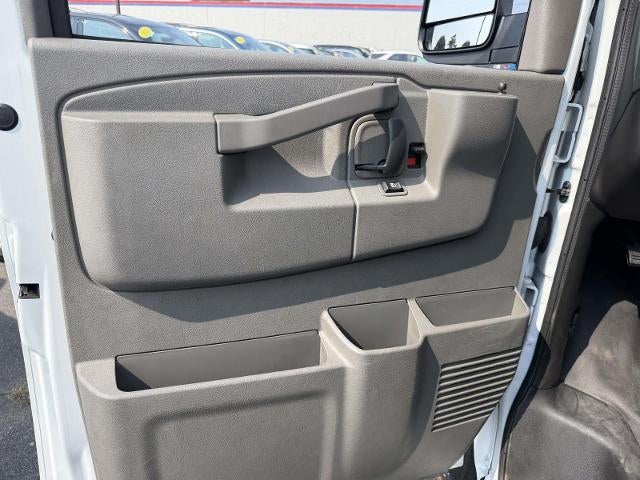 2025 GMC Savana Cargo Work Van