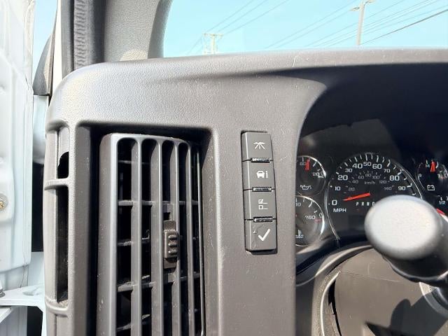 2025 GMC Savana Cargo Work Van