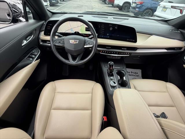 2024 Cadillac XT4 Luxury