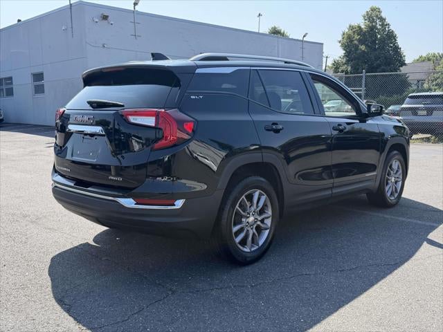 2023 GMC Terrain SLT
